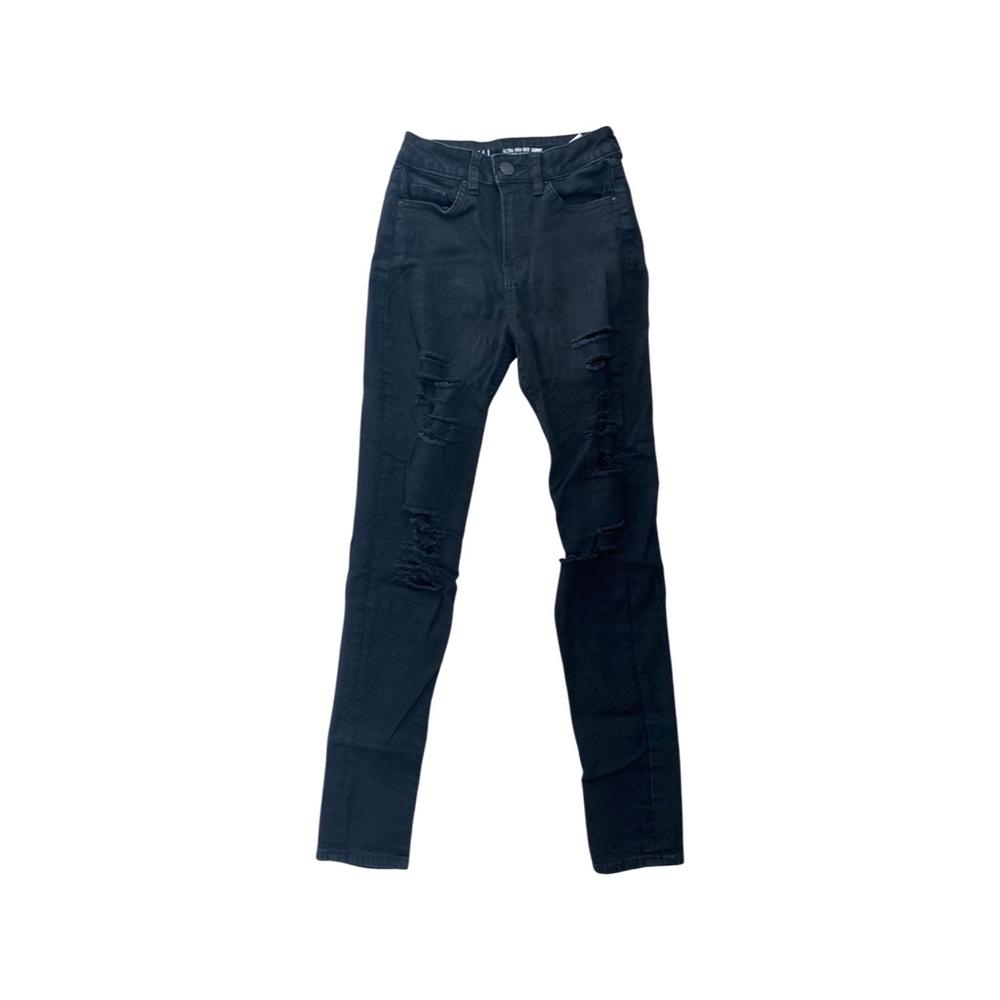 Black distressed skinny jeans